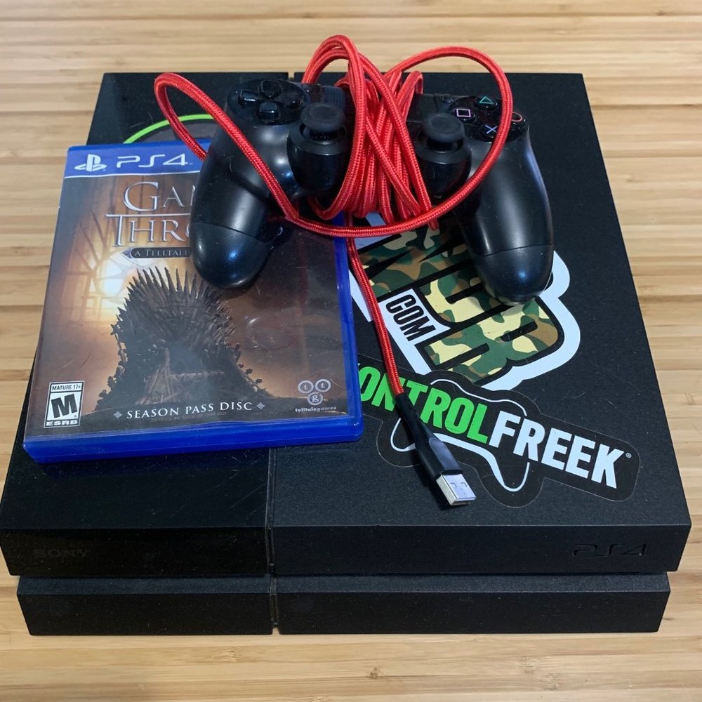 PlayStation 4 + Controller + Game of Thrones Game - PS4 Console